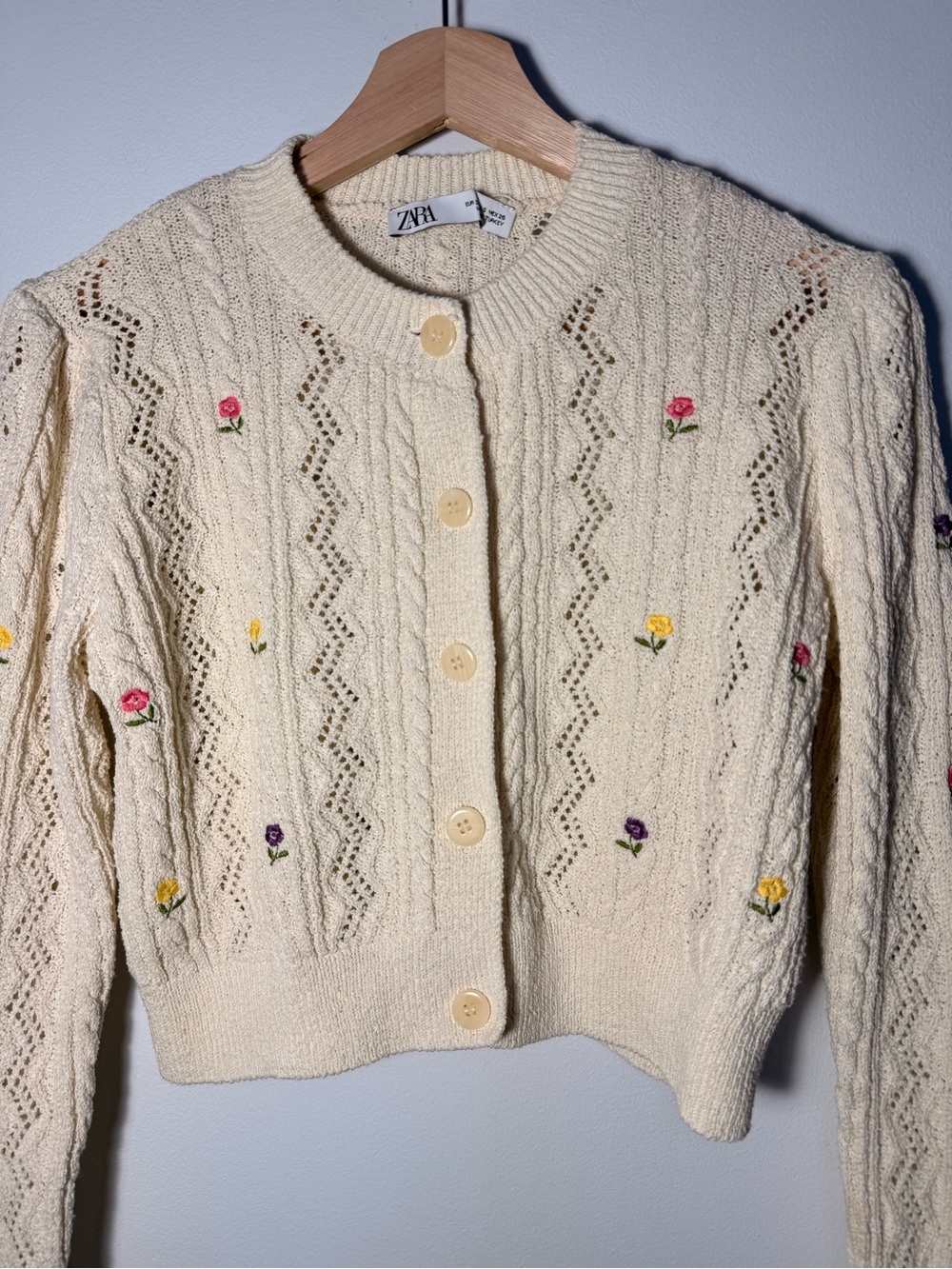 Zara Cream Knit Cardigan with Tiny Flower Embroidery size S - Picture 6 of 8
